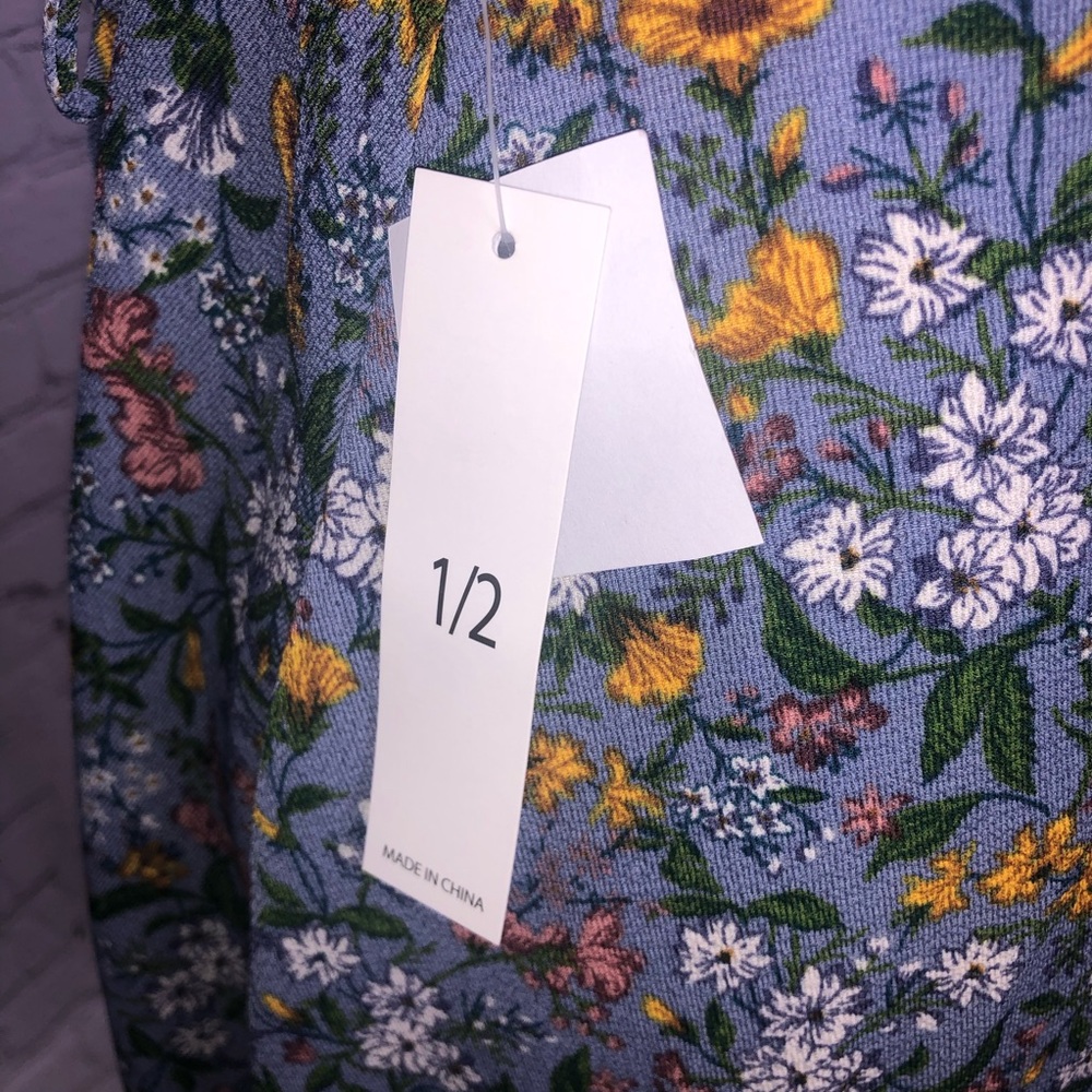 Floral Print Cold Shoulders Ruffles Wrap Dress - Picture 5 of 9